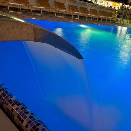 Hotel Lido Cattolica Buitenkant foto