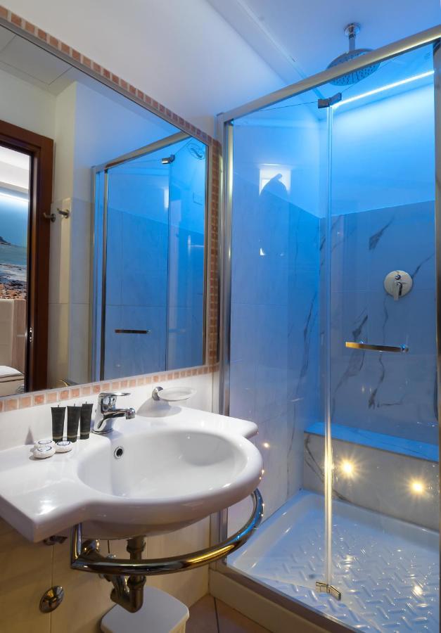 Hotel Lido Cattolica Buitenkant foto