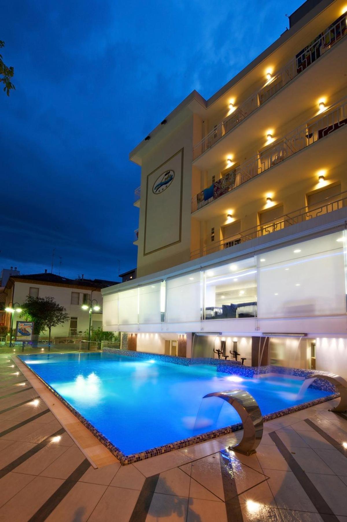 Hotel Lido Cattolica Buitenkant foto